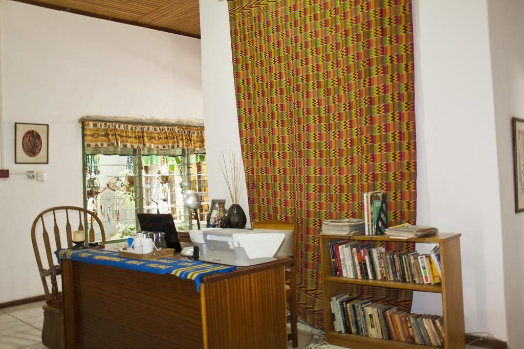Four Villages Inn Kumasi Extérieur photo