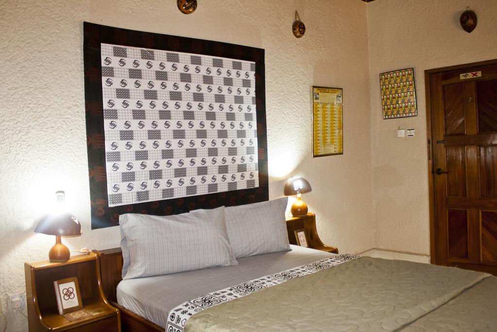 Four Villages Inn Kumasi Chambre photo