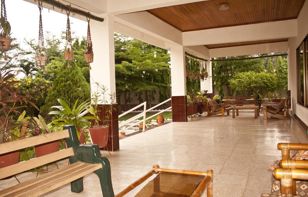 Four Villages Inn Kumasi Extérieur photo