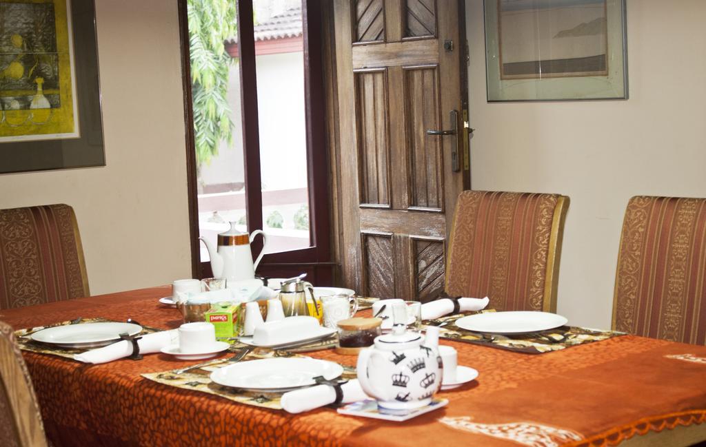 Four Villages Inn Kumasi Extérieur photo